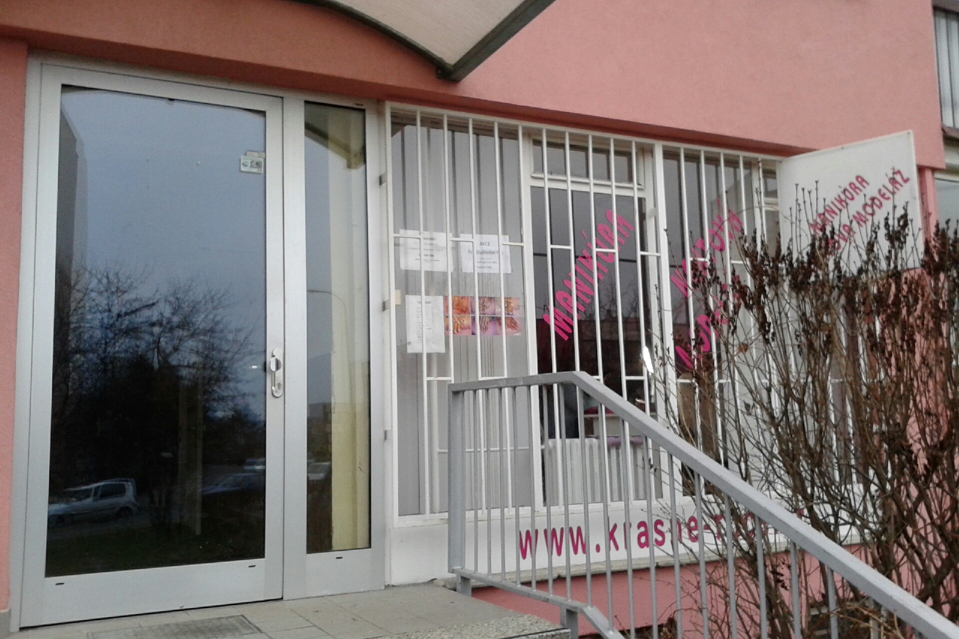 Petra Zazvonilová - prodlužování řas