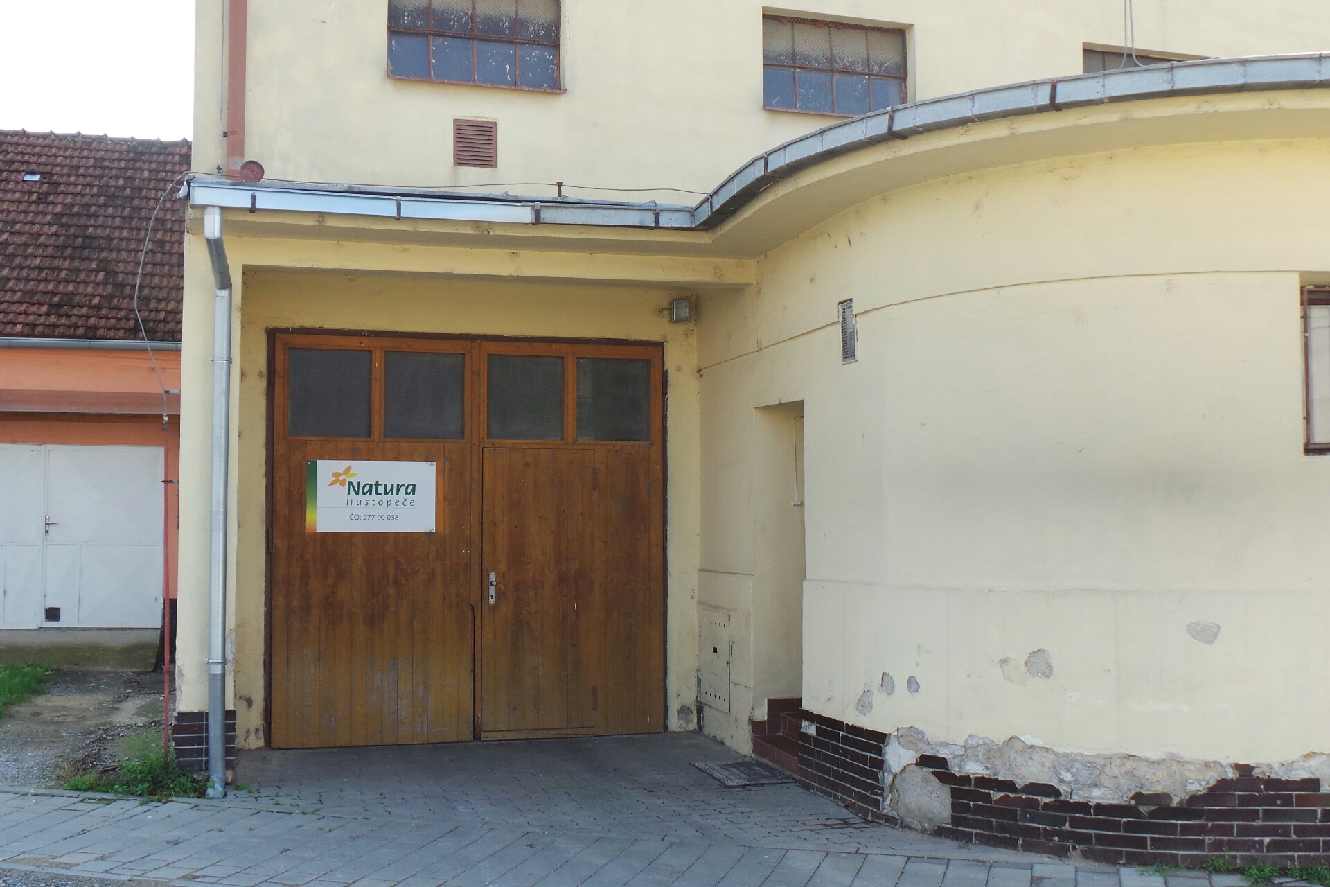 NATURA HUSTOPEČE, s.r.o.