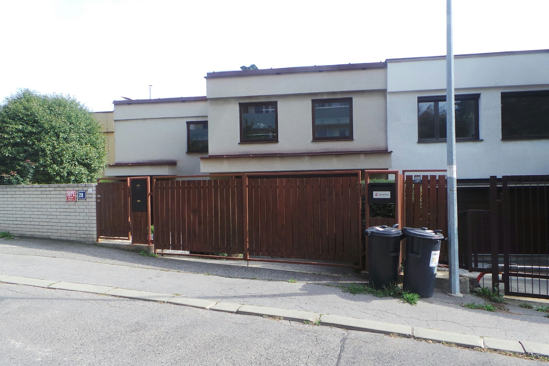 AOP Orphan Pharmaceuticals AG - organizační složka