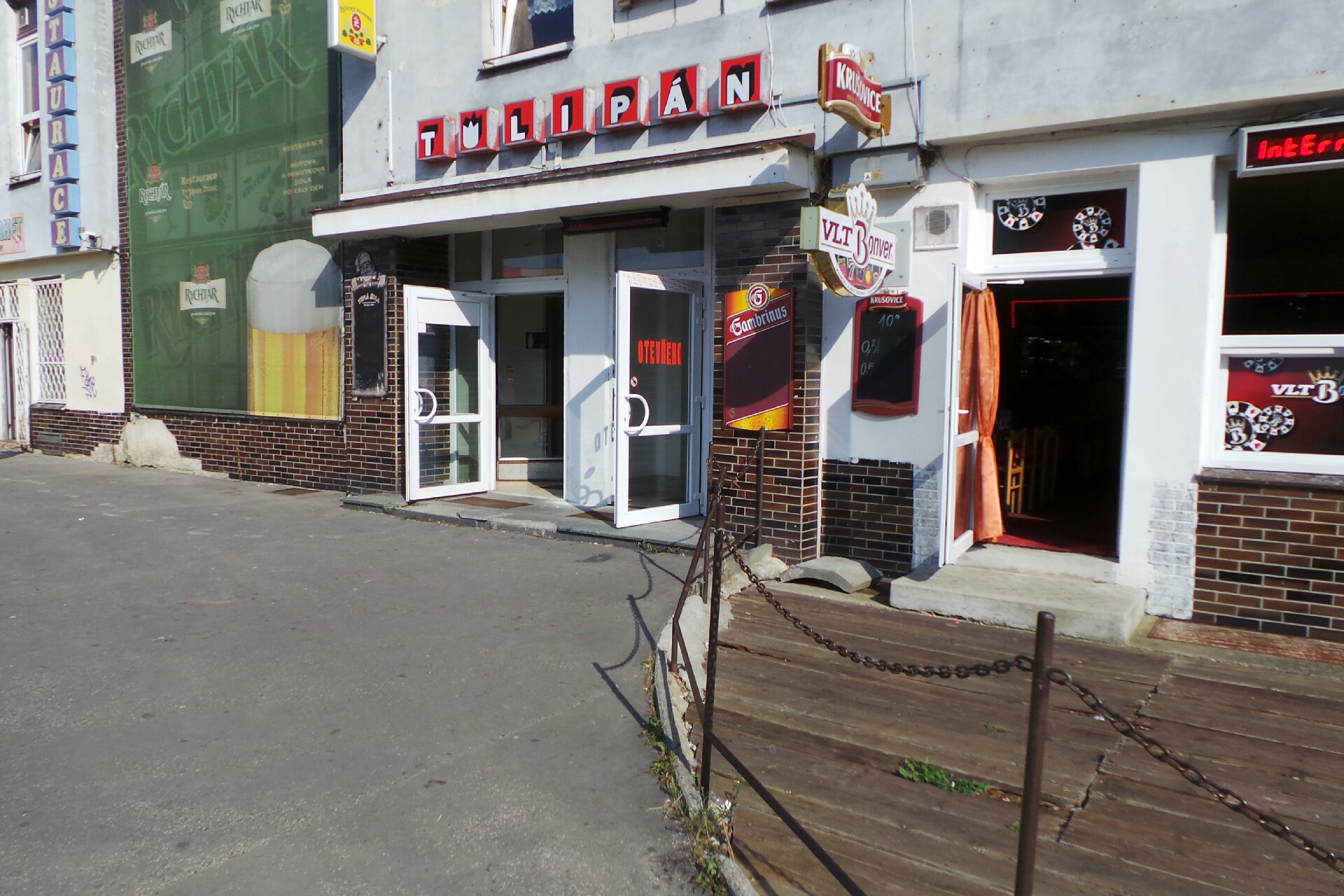 Country saloon Tulipán