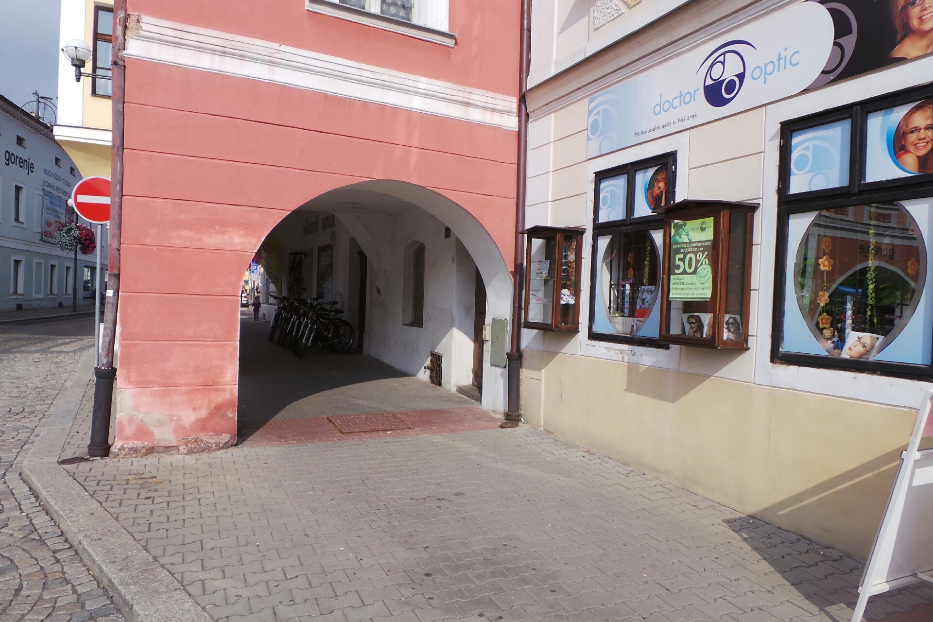 HNÍZDIL jízdni kola