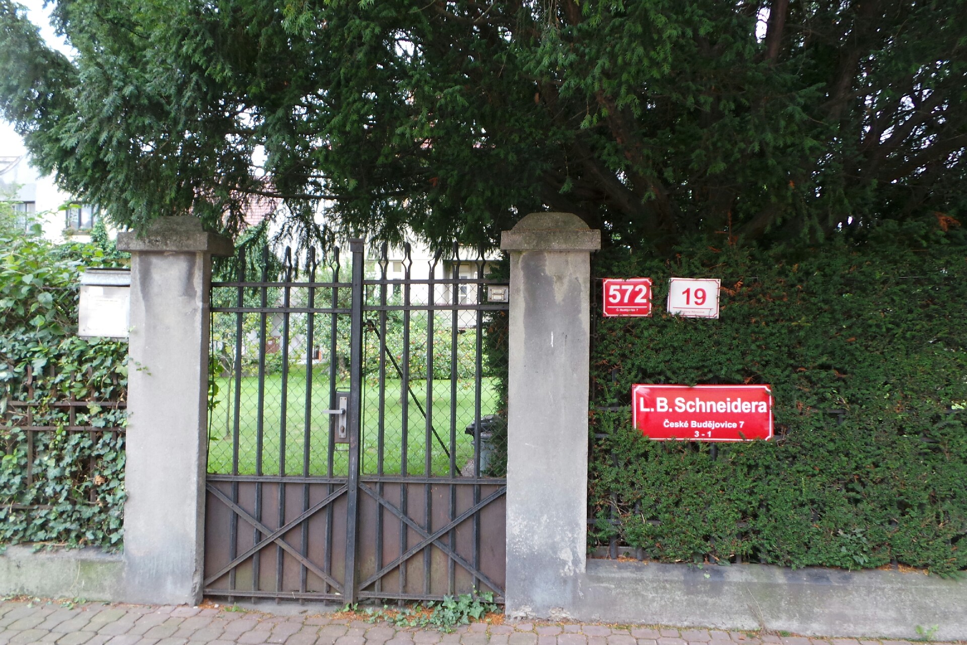 BASTA - Jaroslav KLM Klíma