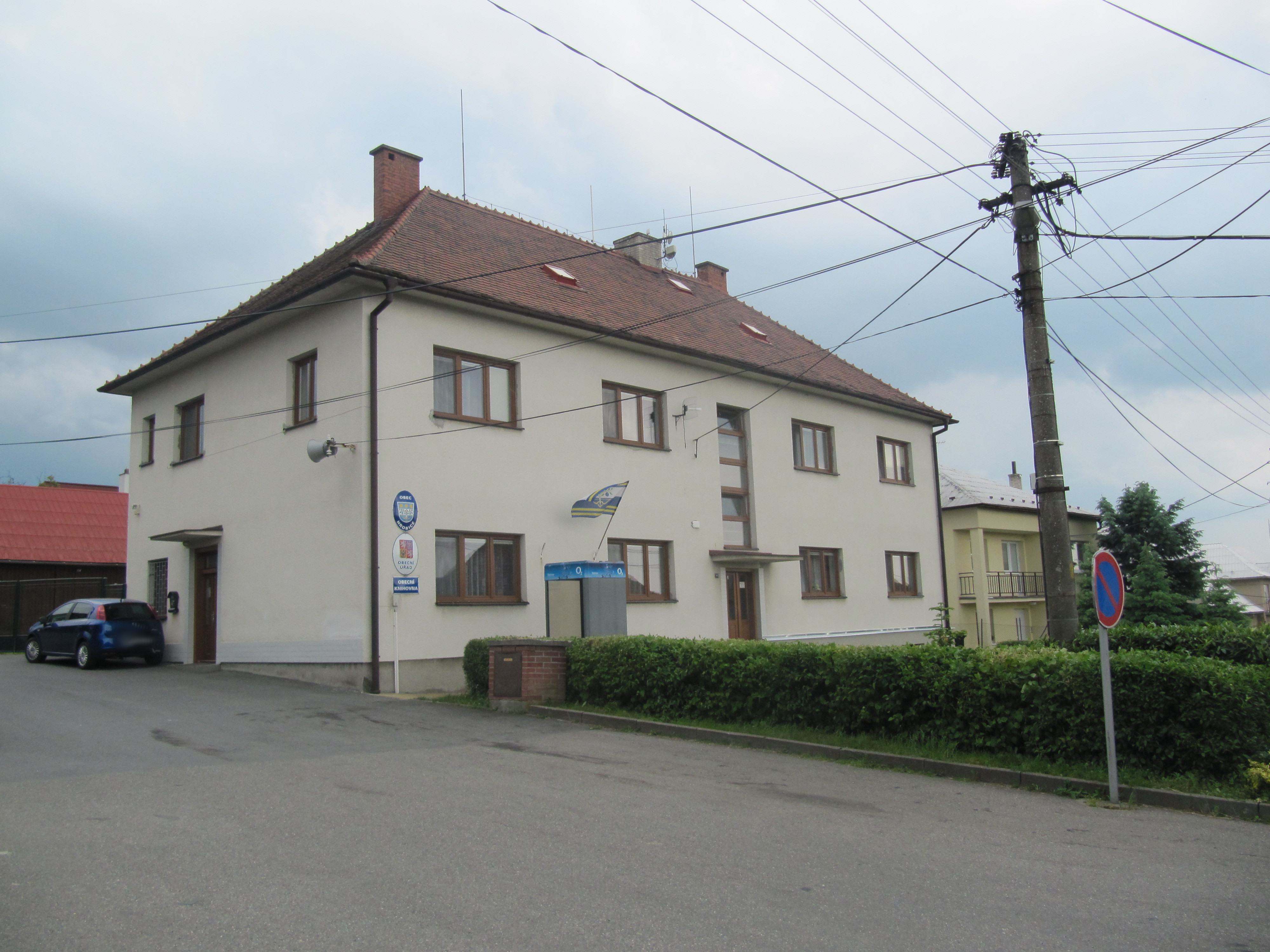 Hrobice - obecní úřad foto 1