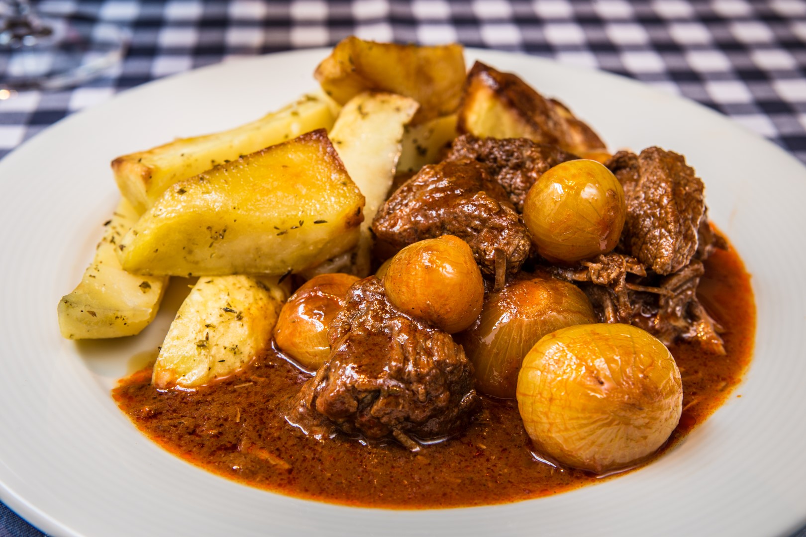 Masa Buka řecká taverna