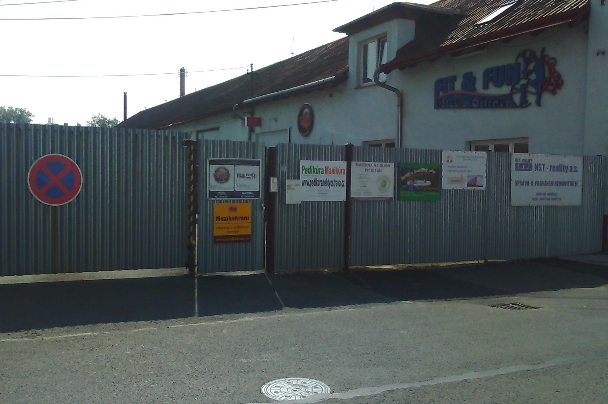 Mgr. Michaela Plecháčková