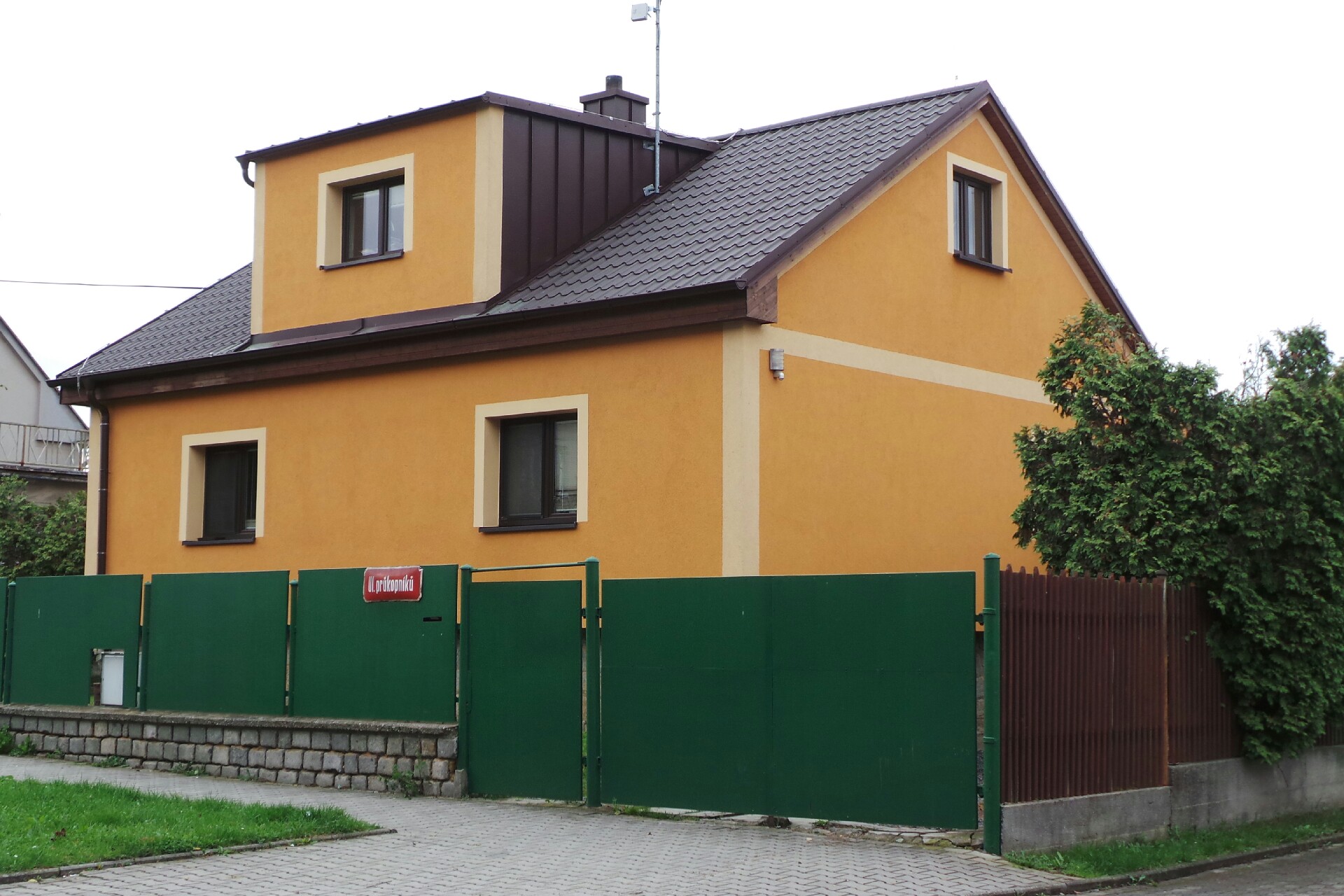 NON STOP SERVIS, s.r.o.