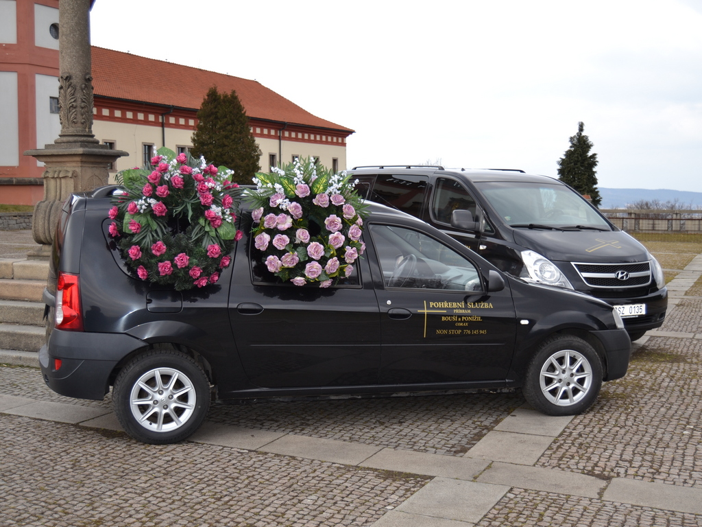 Pohřební služba Bouší a Ponížil foto 6
