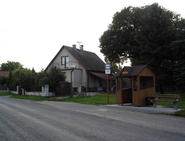 Kněžičky - obecní úřad foto 2