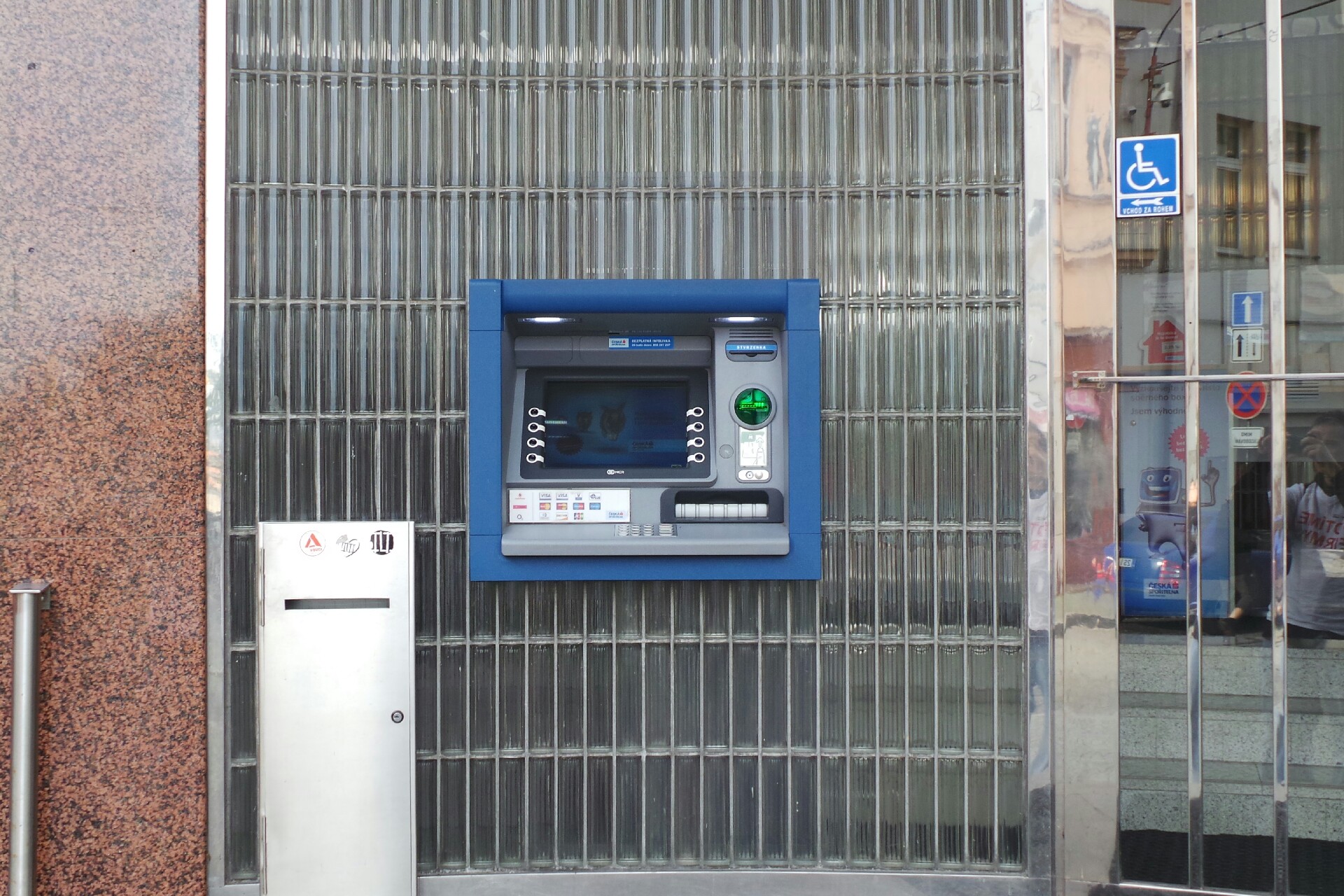 Bankomat České spořitelny