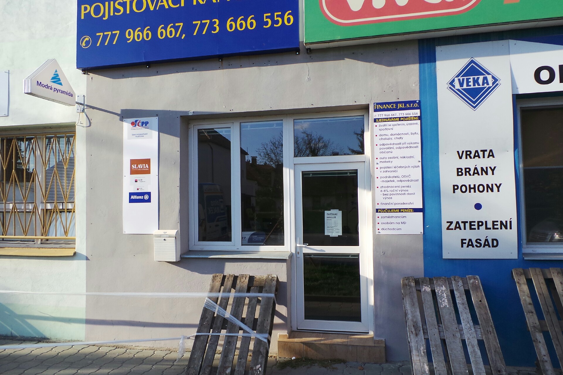 POJIŠŤOVACÍ KANCELÁŘ - FINANCE JKL