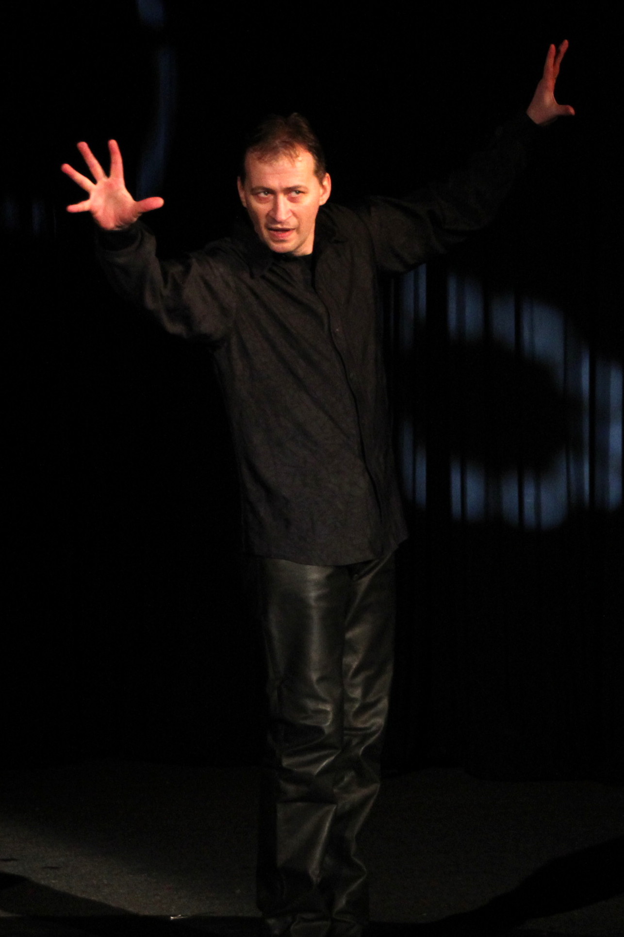 DUO RASCALS - magie & iluze foto 4