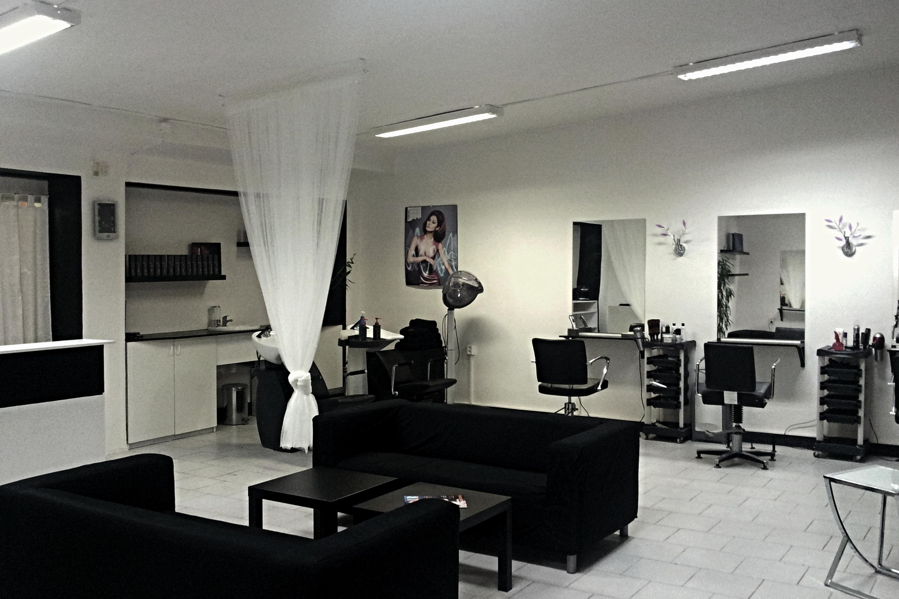 Kadeřnické Studio J&R