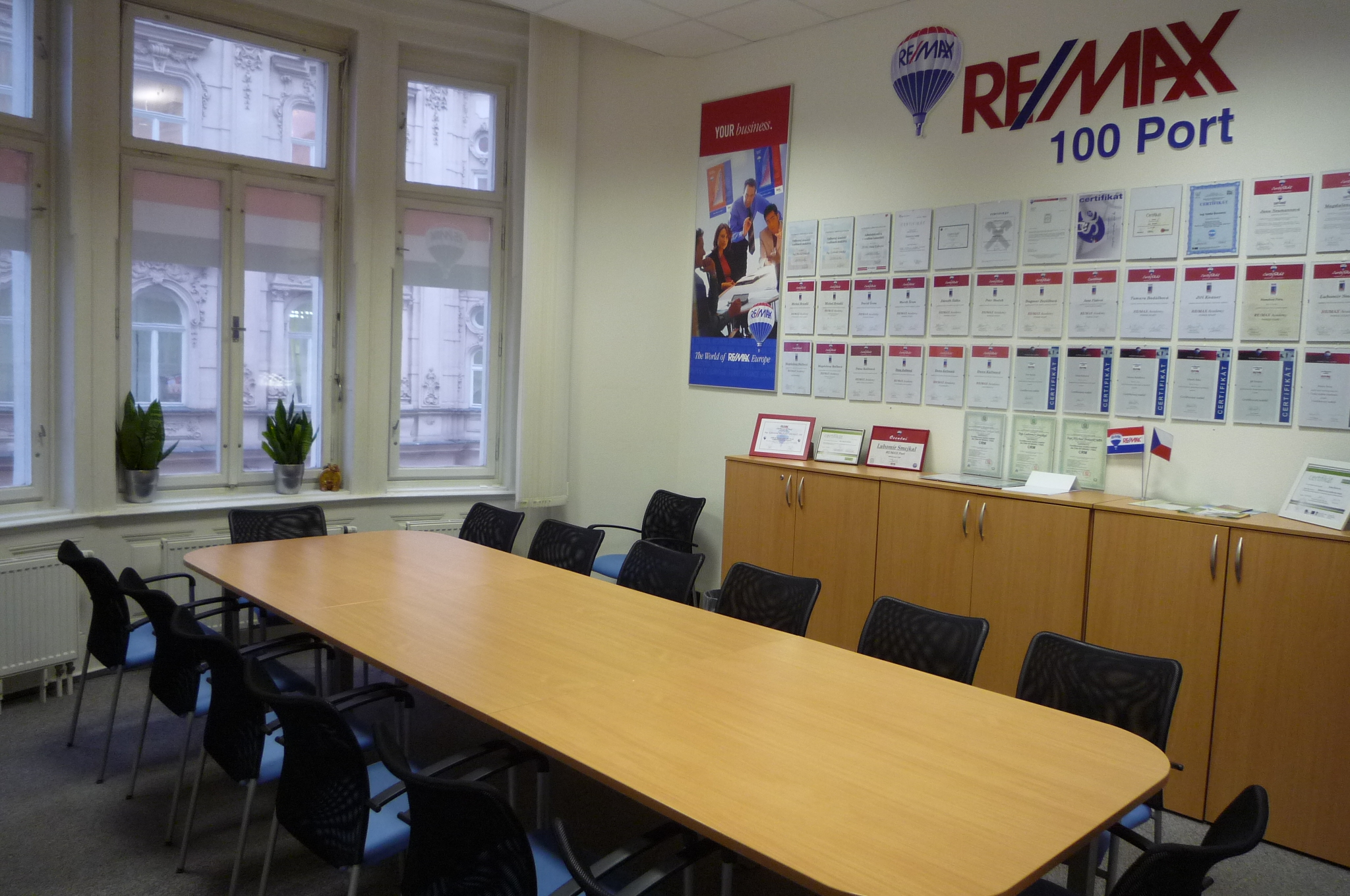 RE/MAX 100 Port foto 3