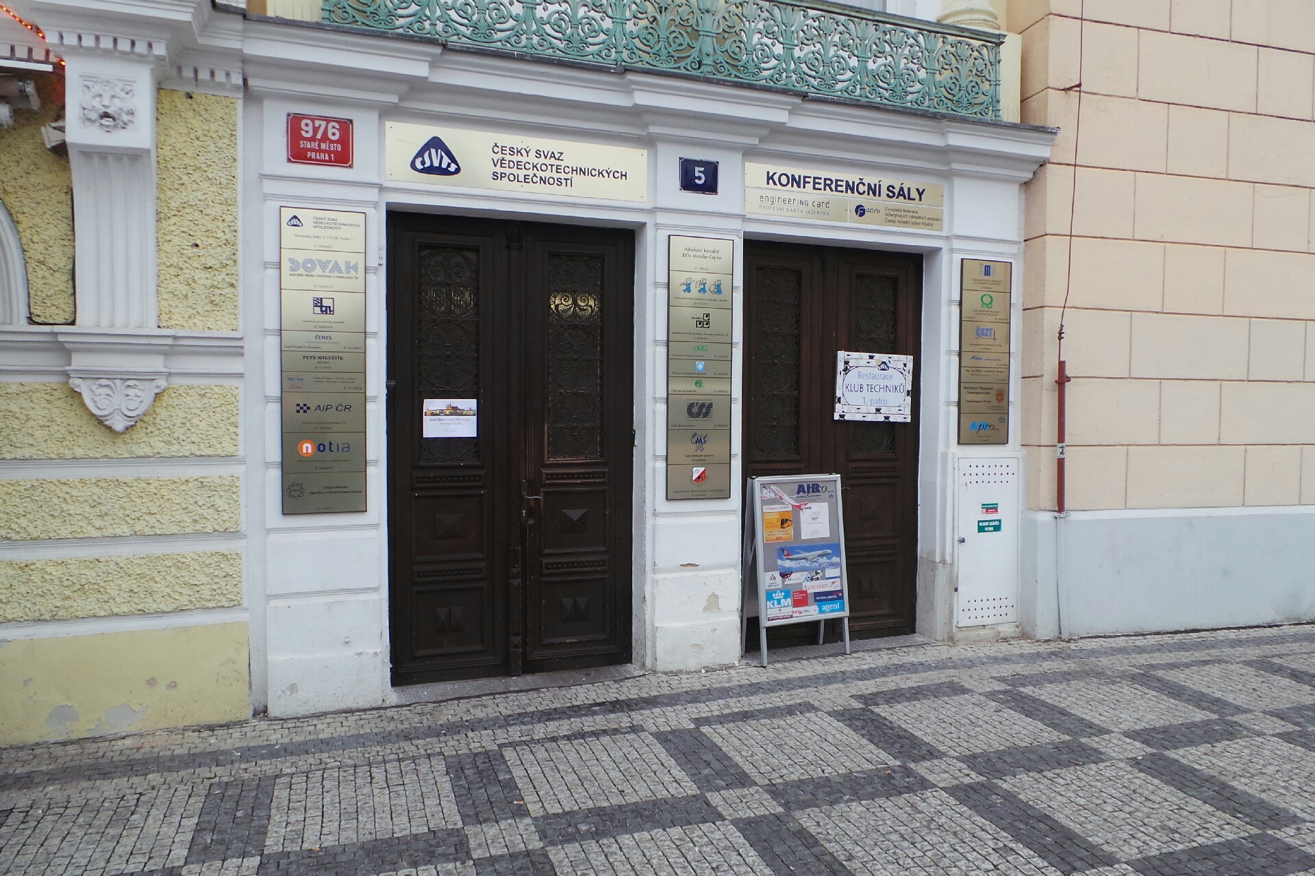 Mgr. Petr Mikeštík, advokát