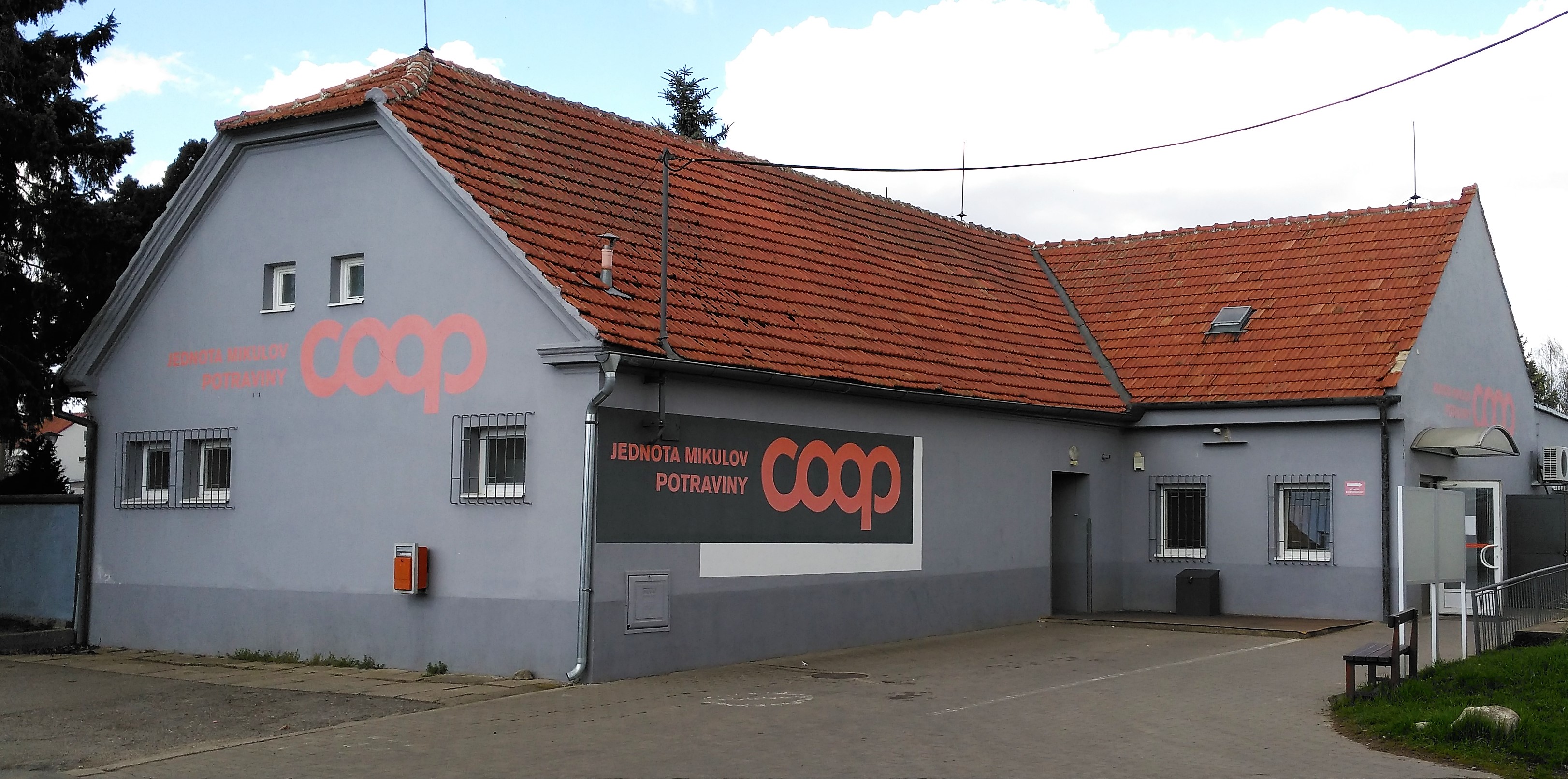 COOP - Jednota, spotřební družstvo v Mikulově