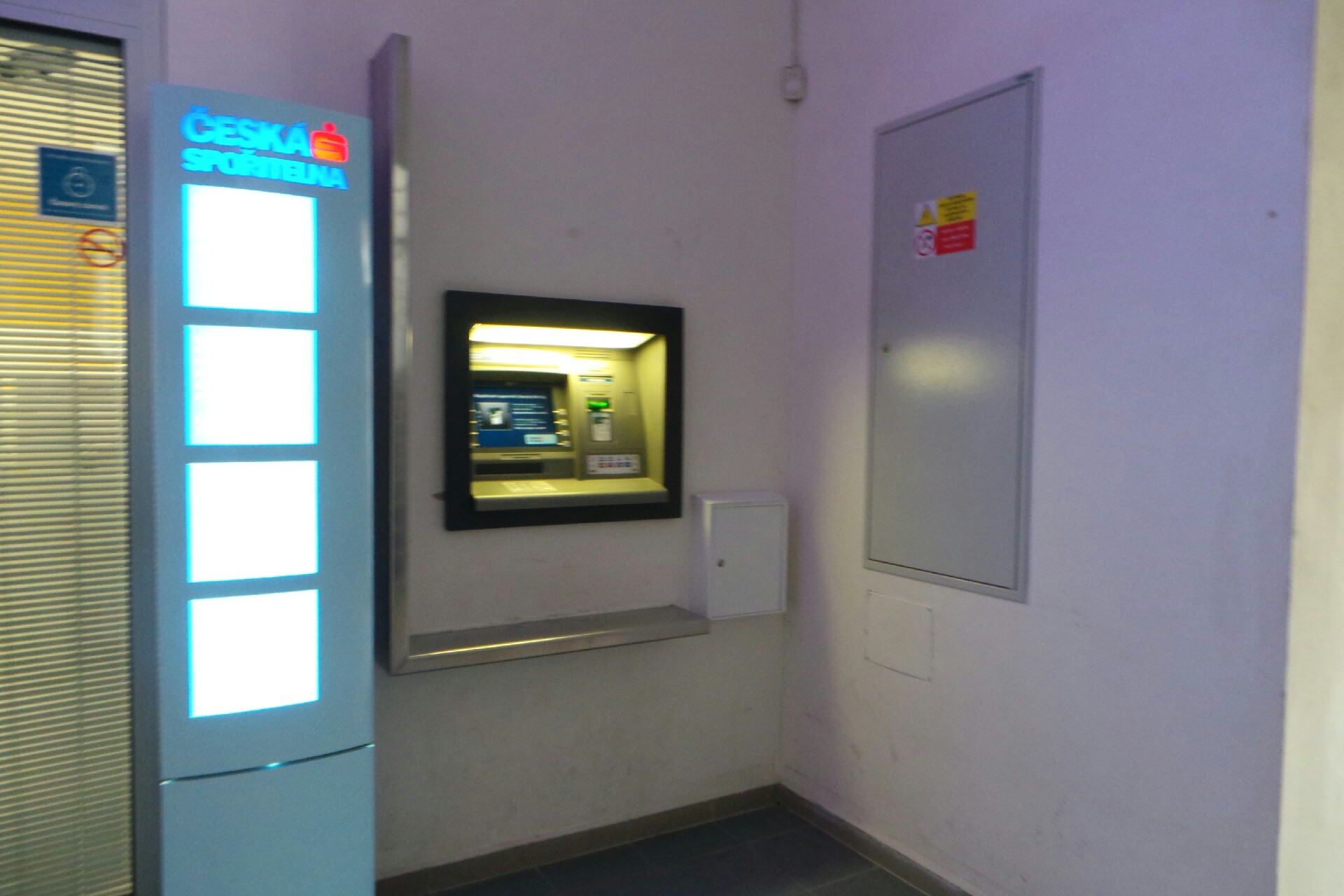 Bankomat České spořitelny foto 1