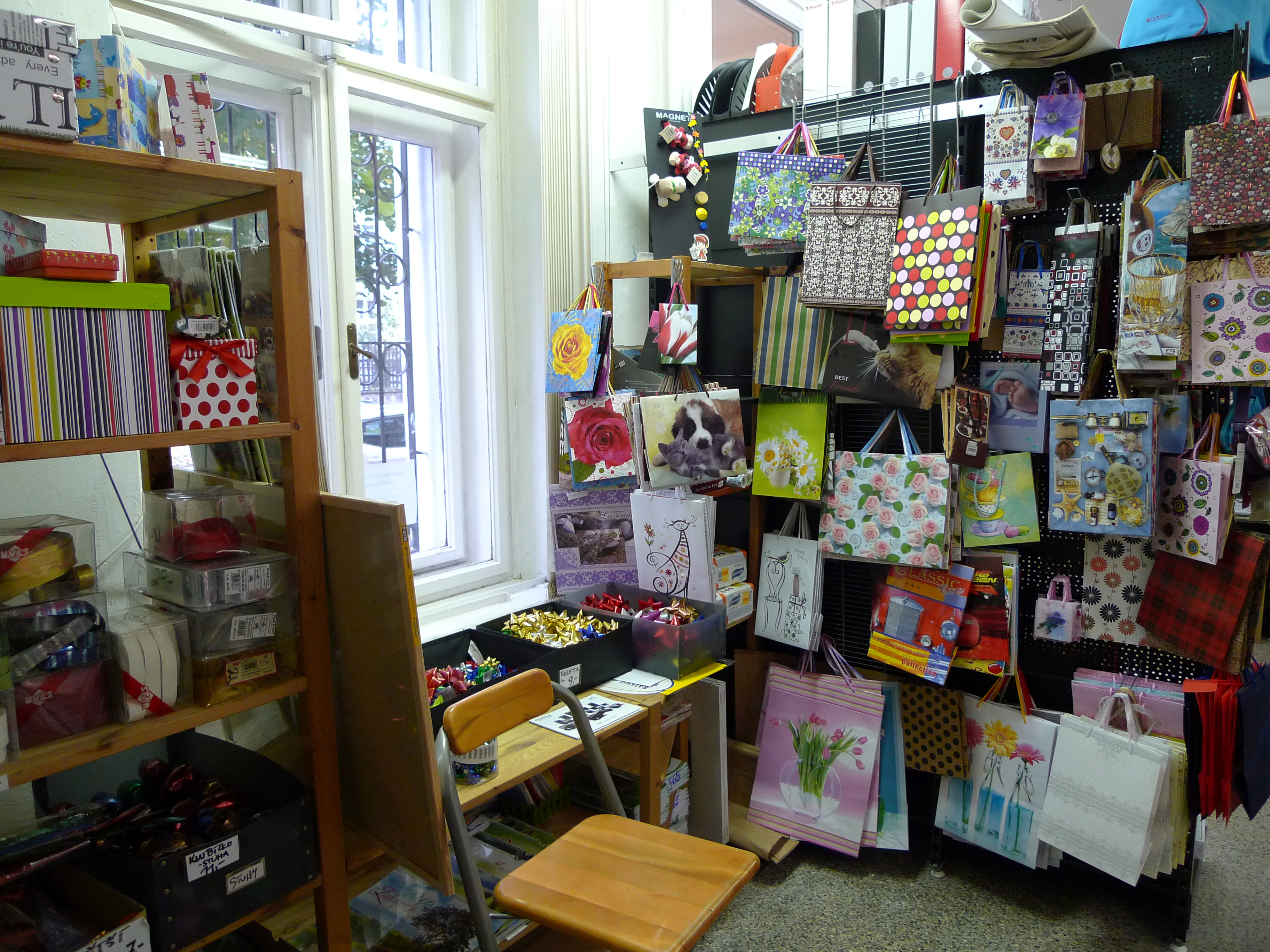 Papírnictví Amálská ul.