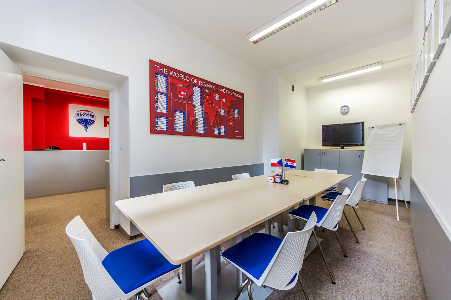 RE/MAX Anděl foto 3