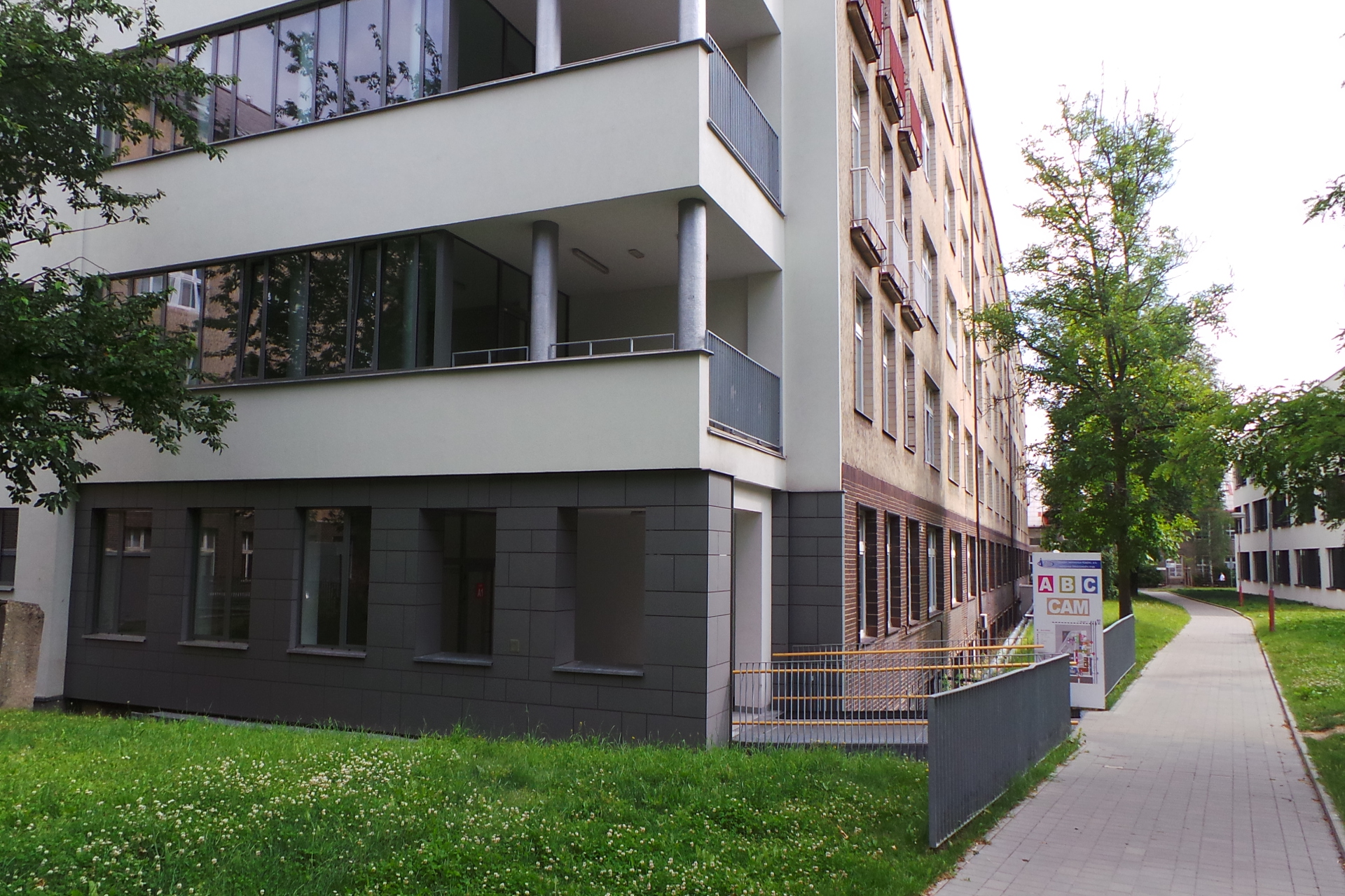 Neurologické oddělení - Oblastní nemocnice Kladno foto 1
