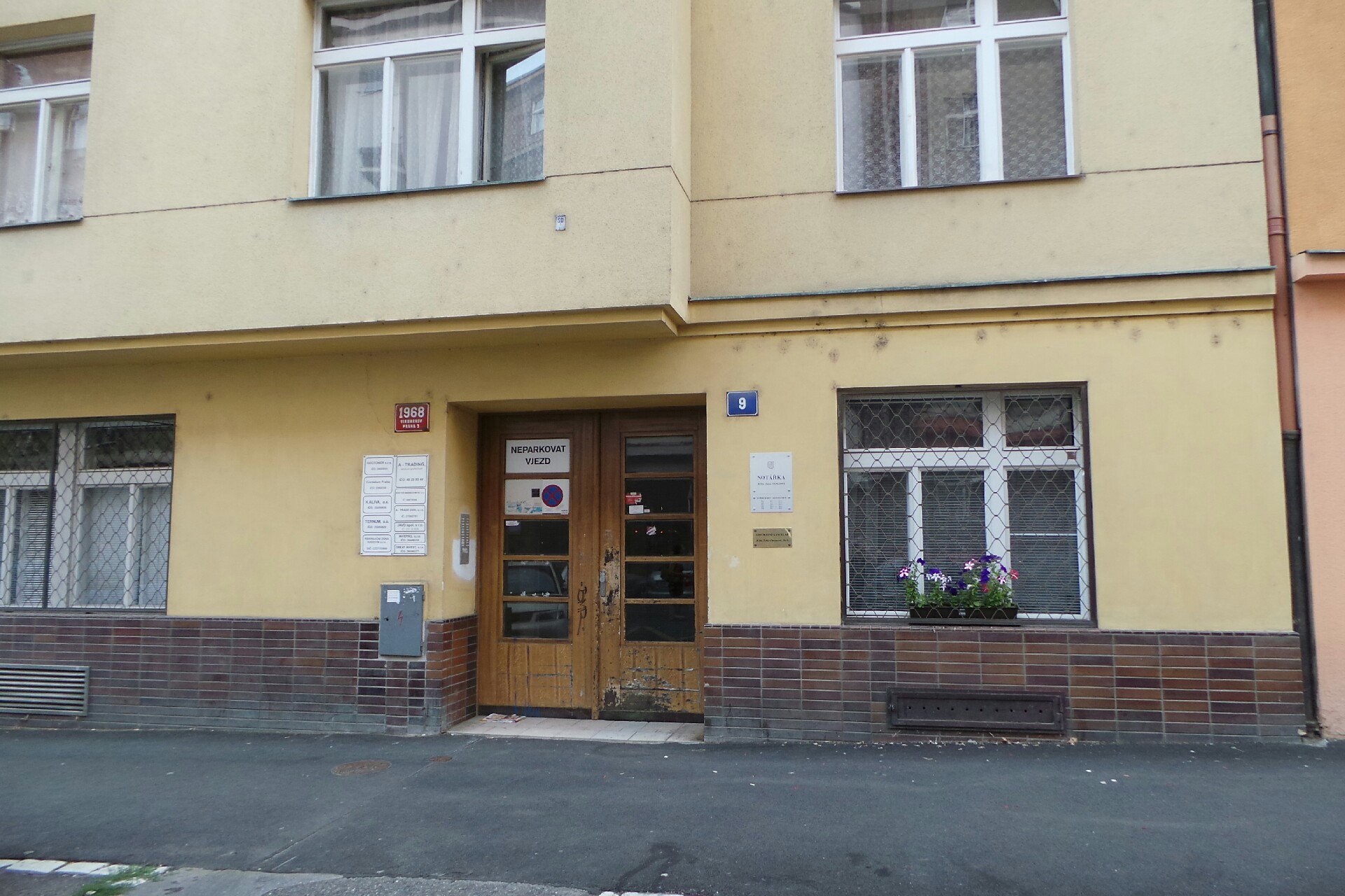 JUDr. Jana Zangiová