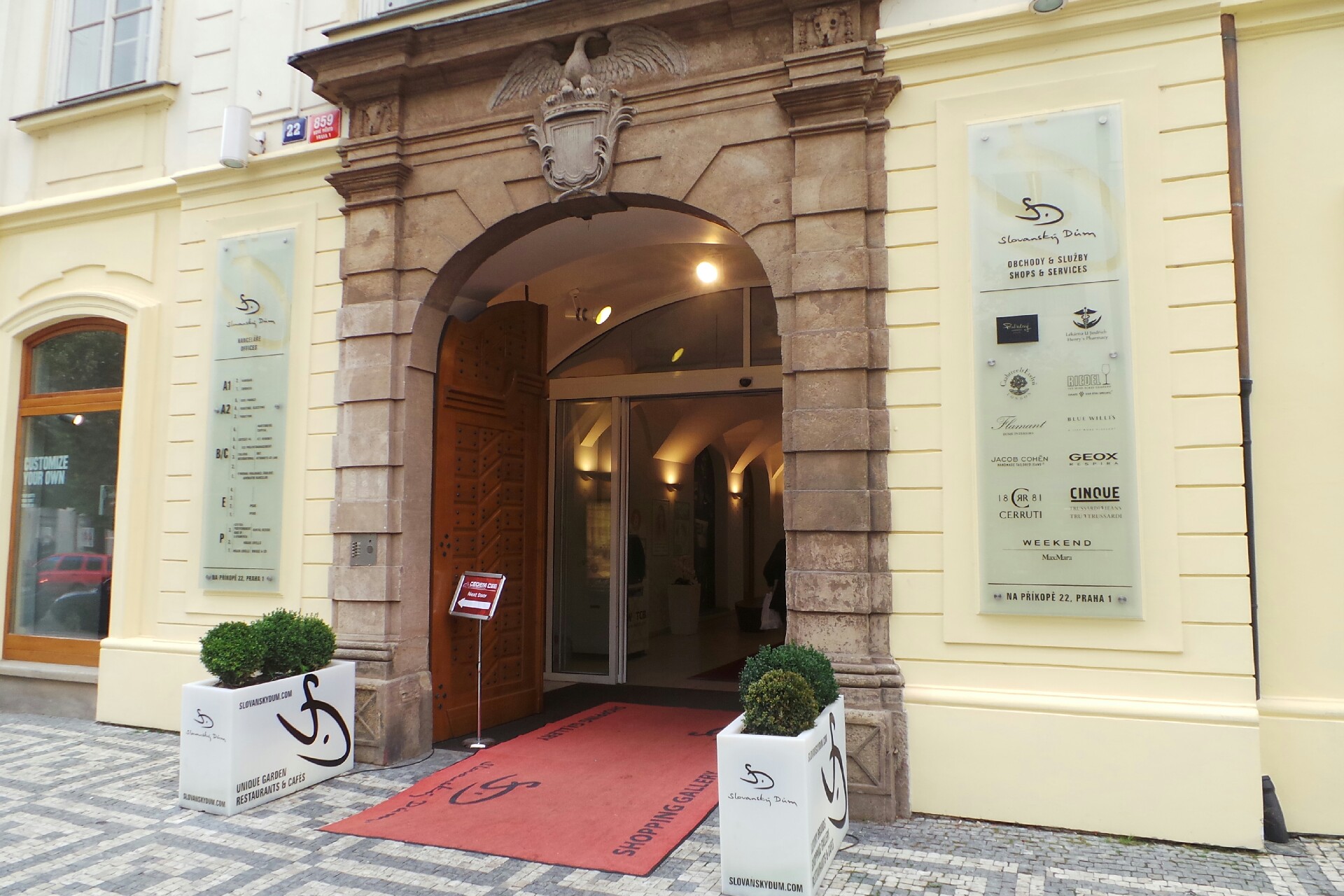 Bey Andriy Zinovijovyč, advokát