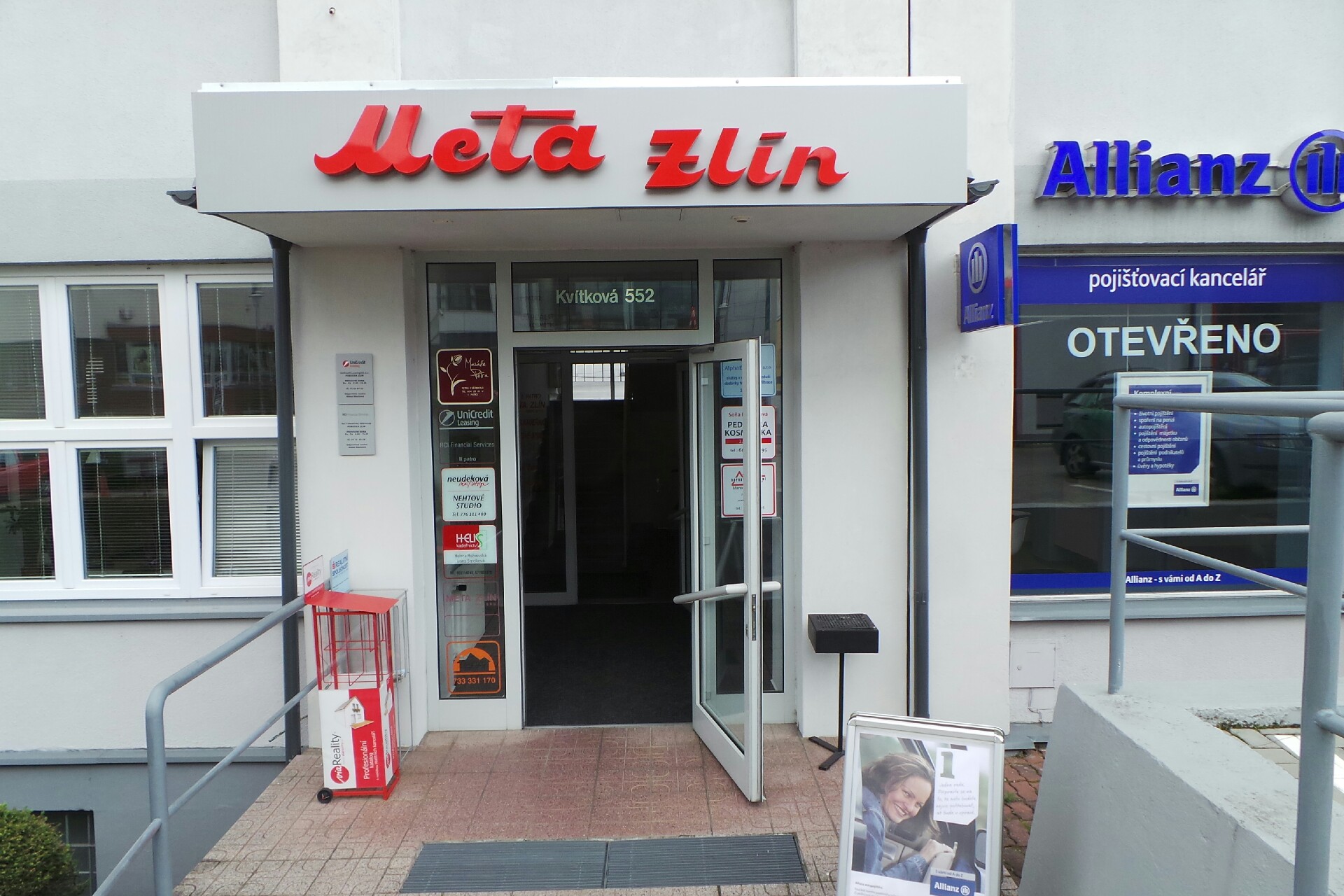 Neudeková nail design