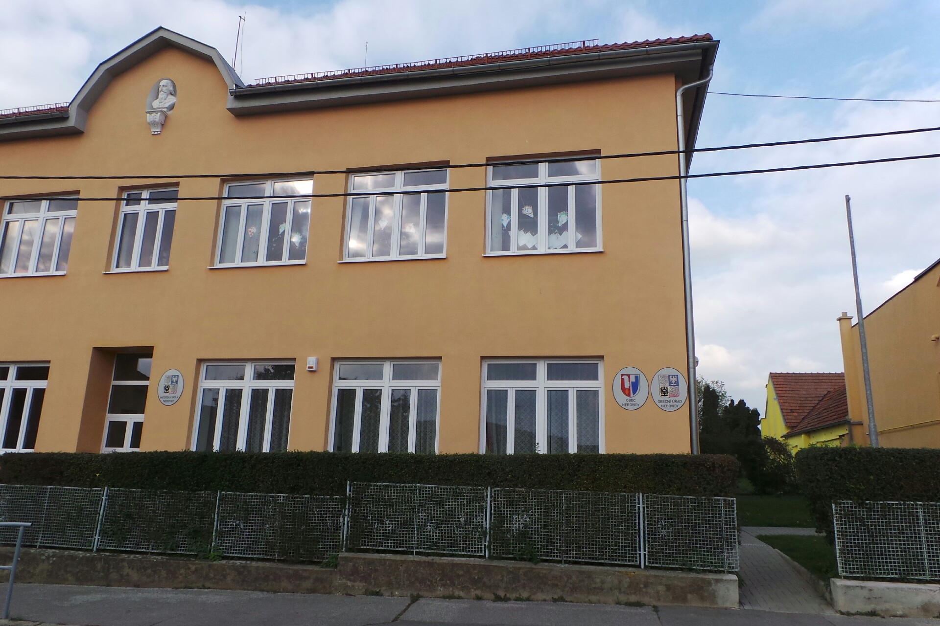 Nebovidy - obecní úřad