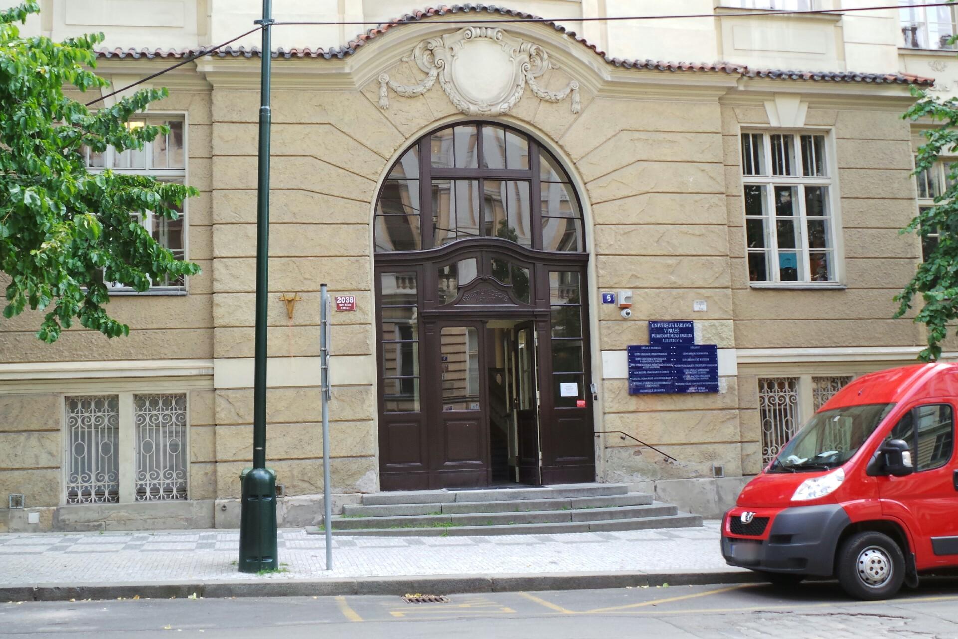 Knihovna geologie Přírodovědecké fakulty - Univerzita Karlova