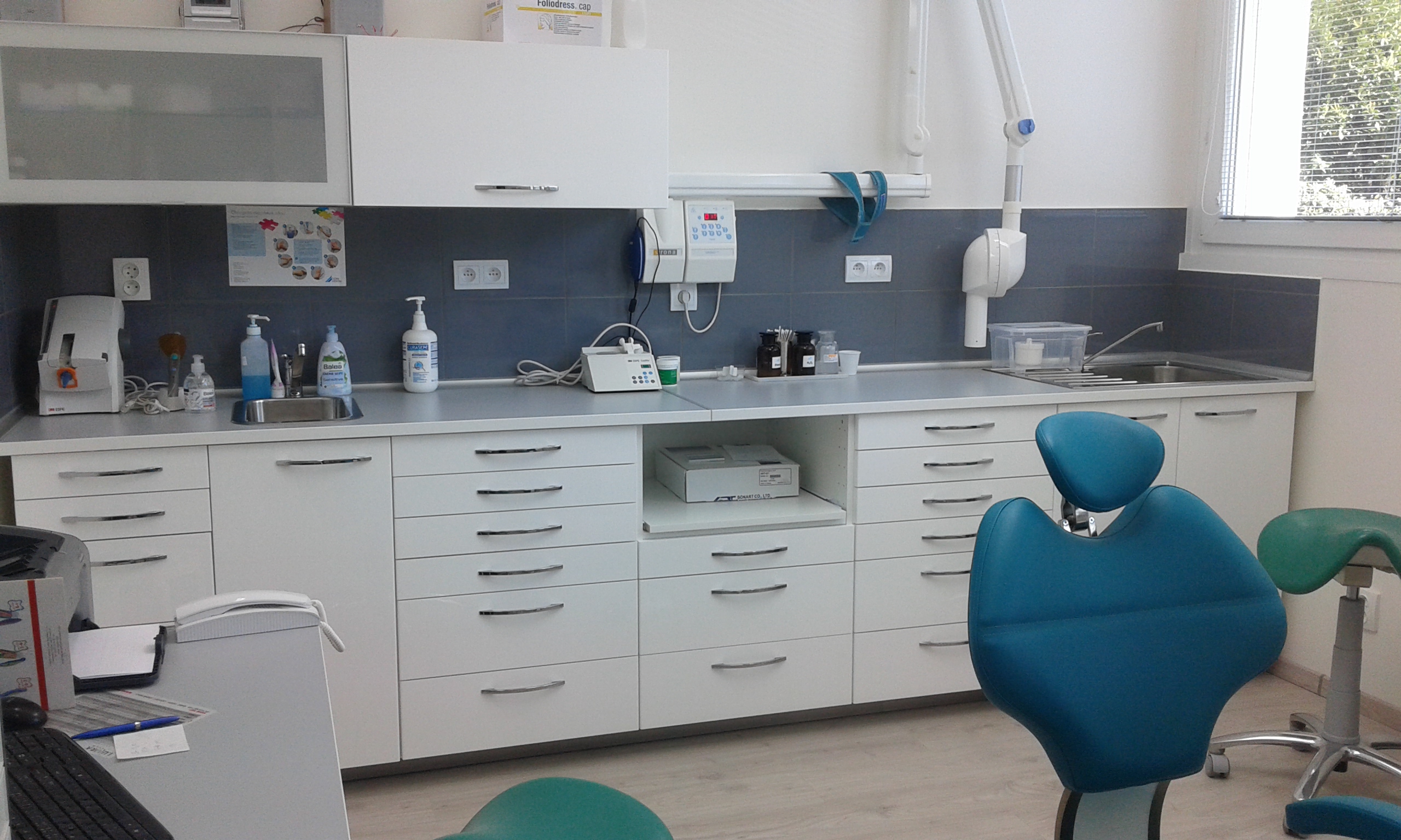 AM Dent Praha, s.r.o. – MUDr. Miroslava Andrašovičová foto 3