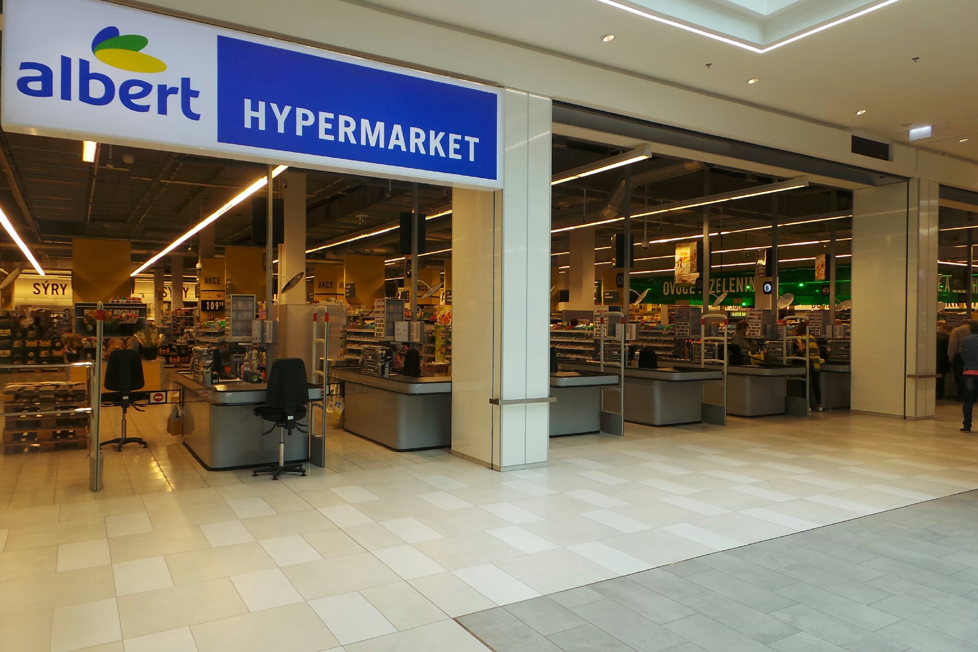 Albert Hypermarket