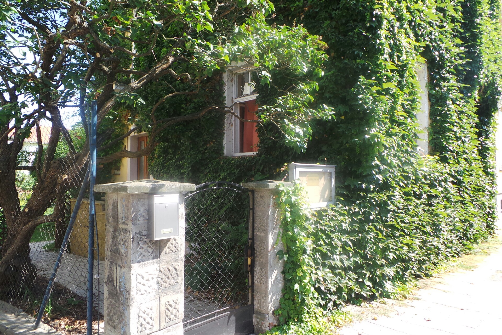 Mgr. Radim Němeček, advokát