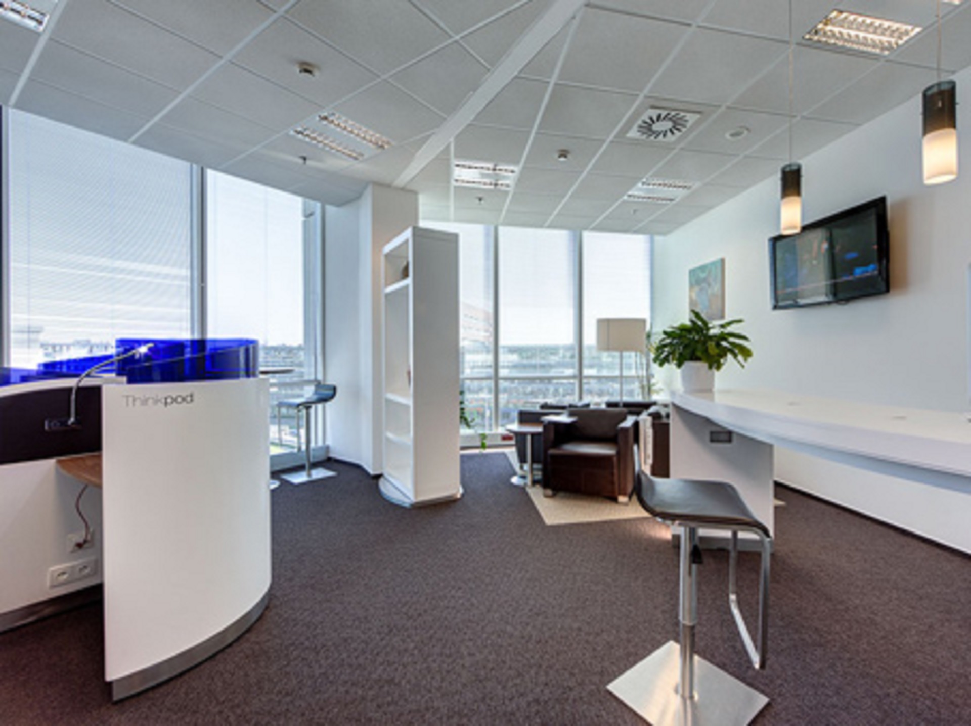 Regus Empiria foto 2