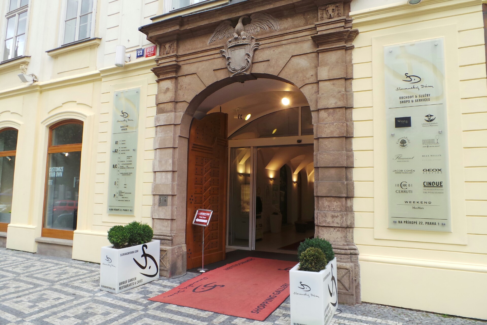 ECE Projektmanagement Praha, s.r.o.