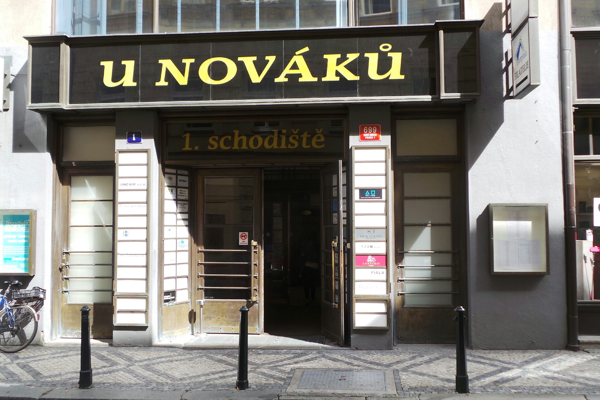 Úklid a řemesla s.r.o. foto 1
