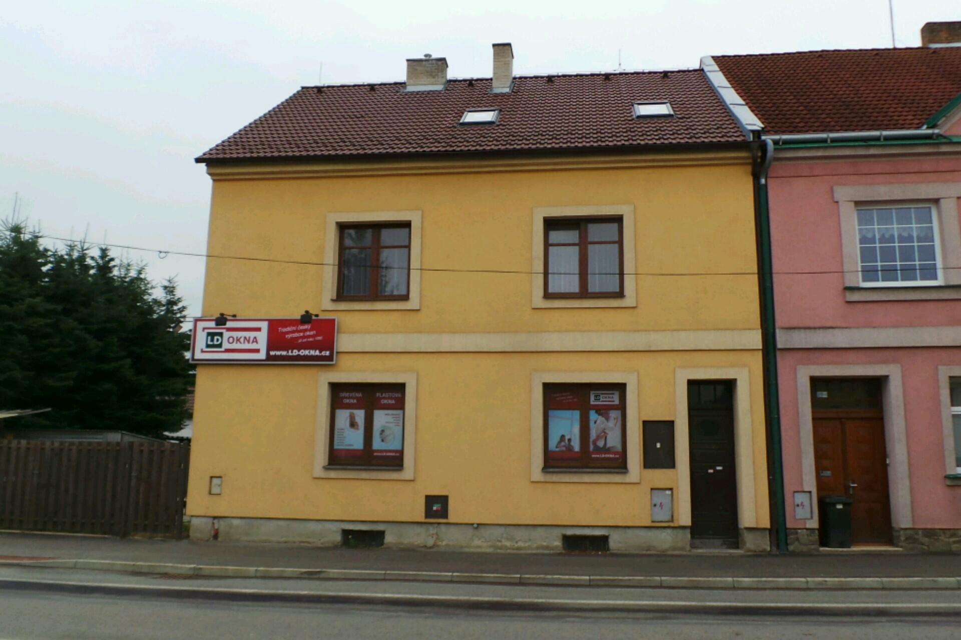 Beneš, J.Hradec, s.r.o. foto 1