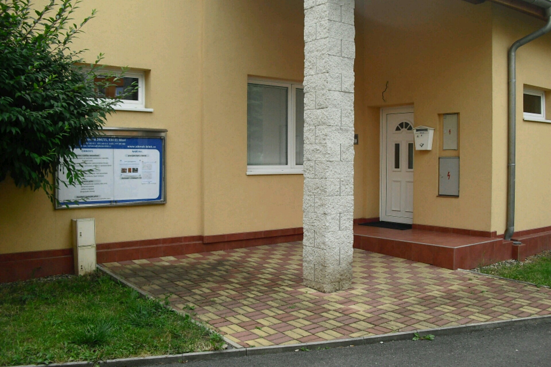 RESULT CONSULTING ., s.r.o.