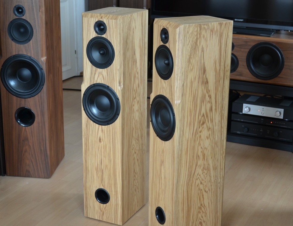 Prodej audiovizuální elektroniky ve žlutém domě foto 2