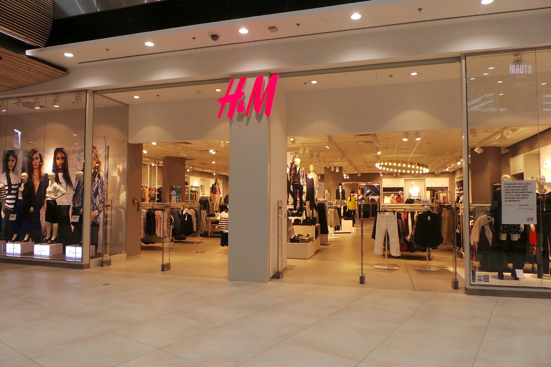 H & M