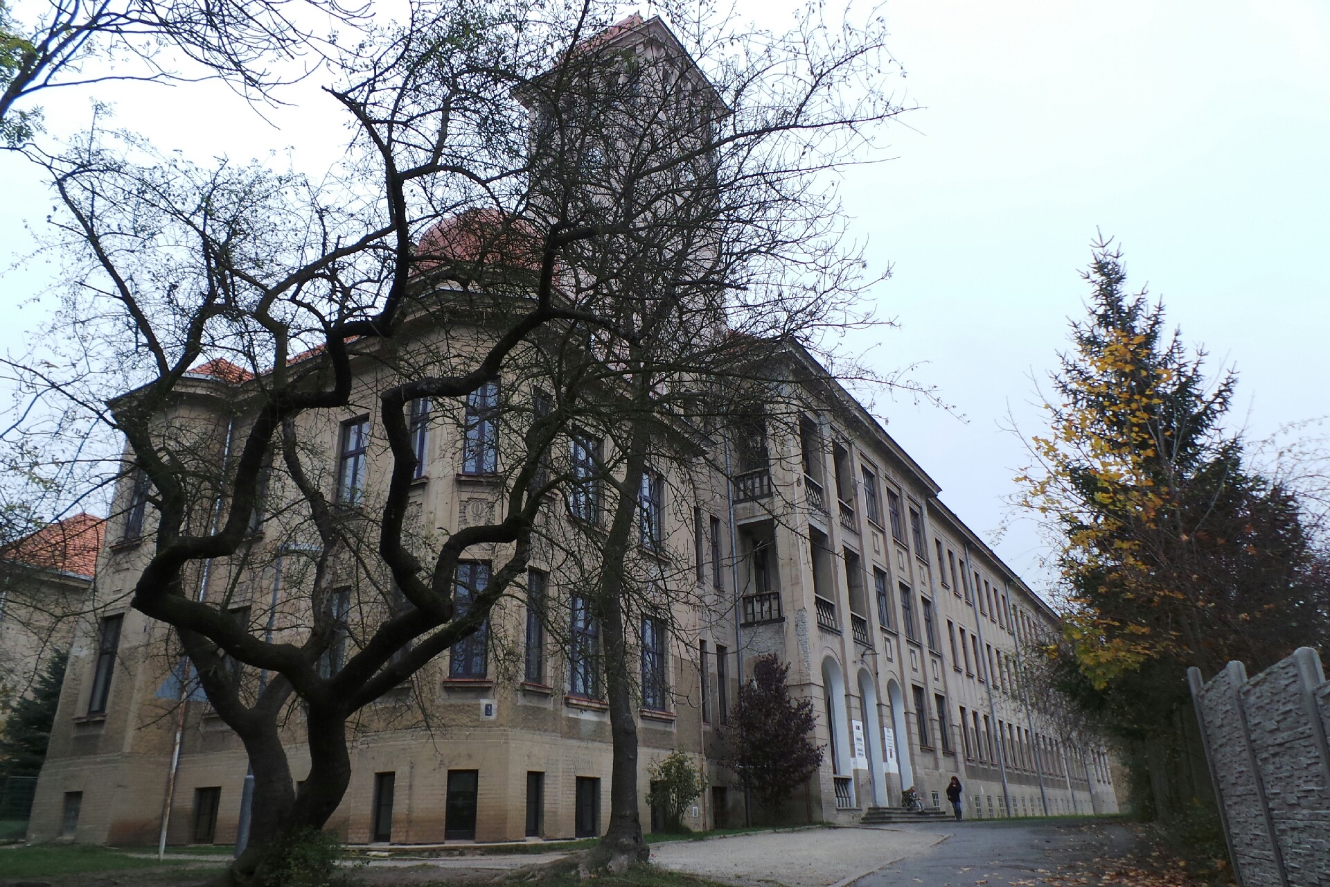 ZŠ Slaný, Politických vězňů