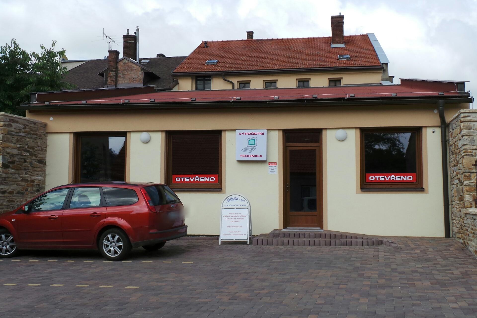 Ing. Pavel Halbrštát - Vývoj ekonomického softwaru