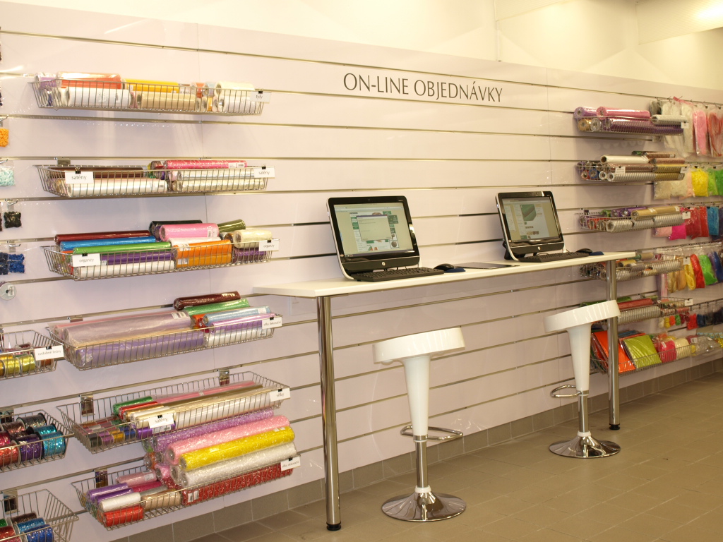 STOKLASA galanterie a látky foto 3