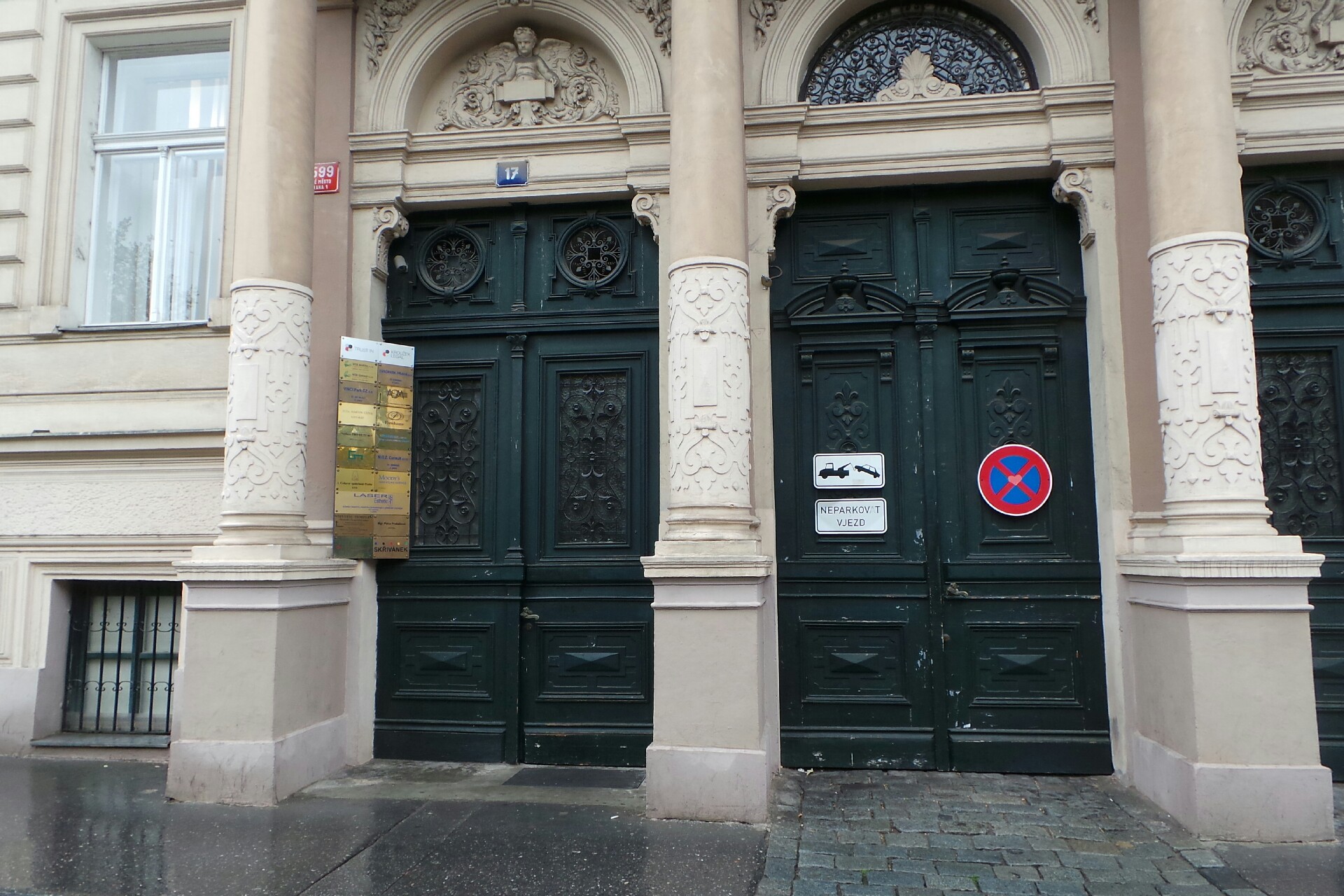 Mgr. Barbora Fišerová, advokátka