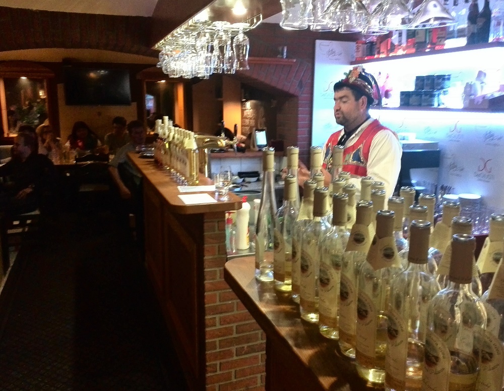 Vinotéka Dobré víno Cestrovi foto 3