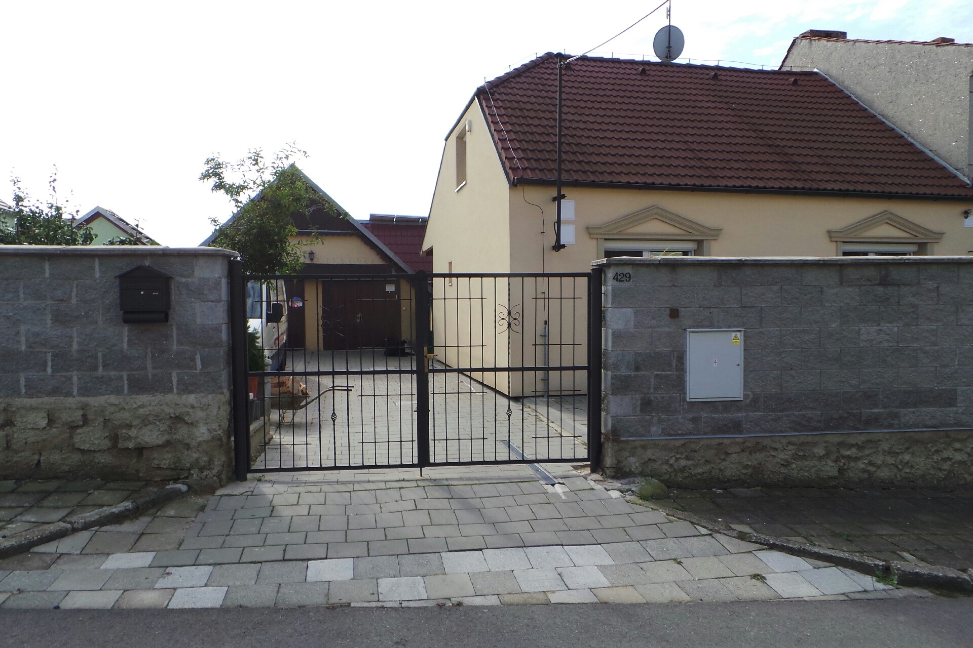 BURIÁNEK PLASTOVÁ OKNA