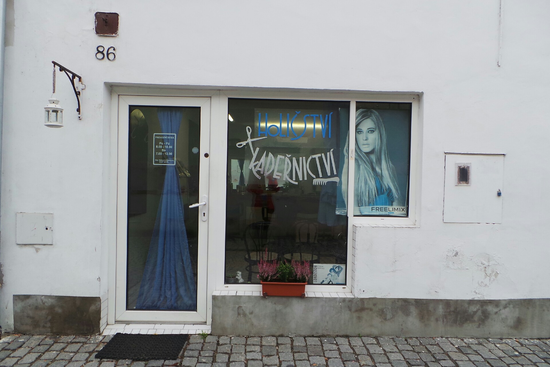 Věra Biskupová  Holičství - Kadeřnictví