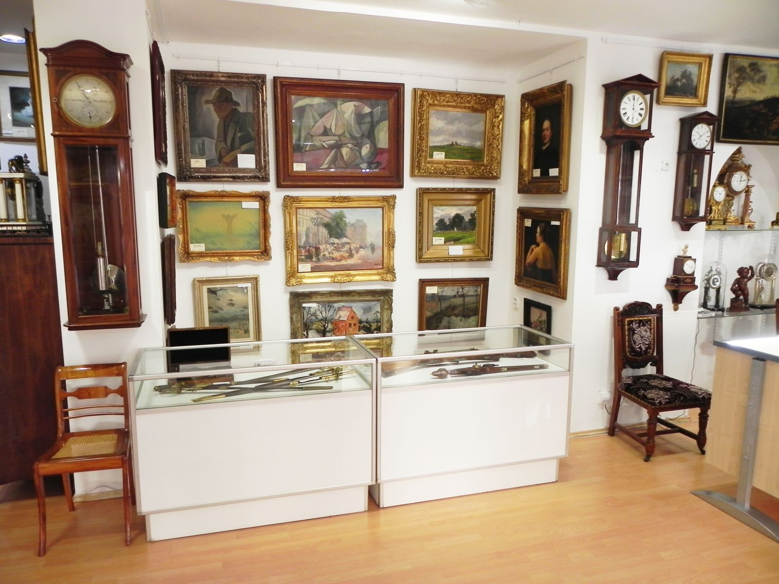 Starožitnosti - Galerie USTAR s.r.o. foto 4