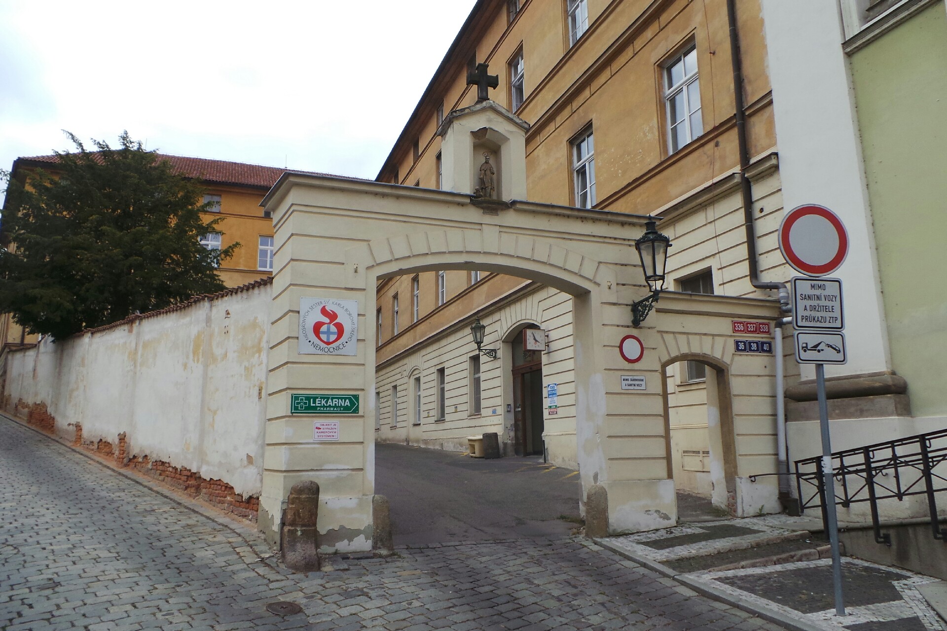 Oddělení následné péče - Nemocnice Milosrdných sester sv. Karla Boromejského v Praze