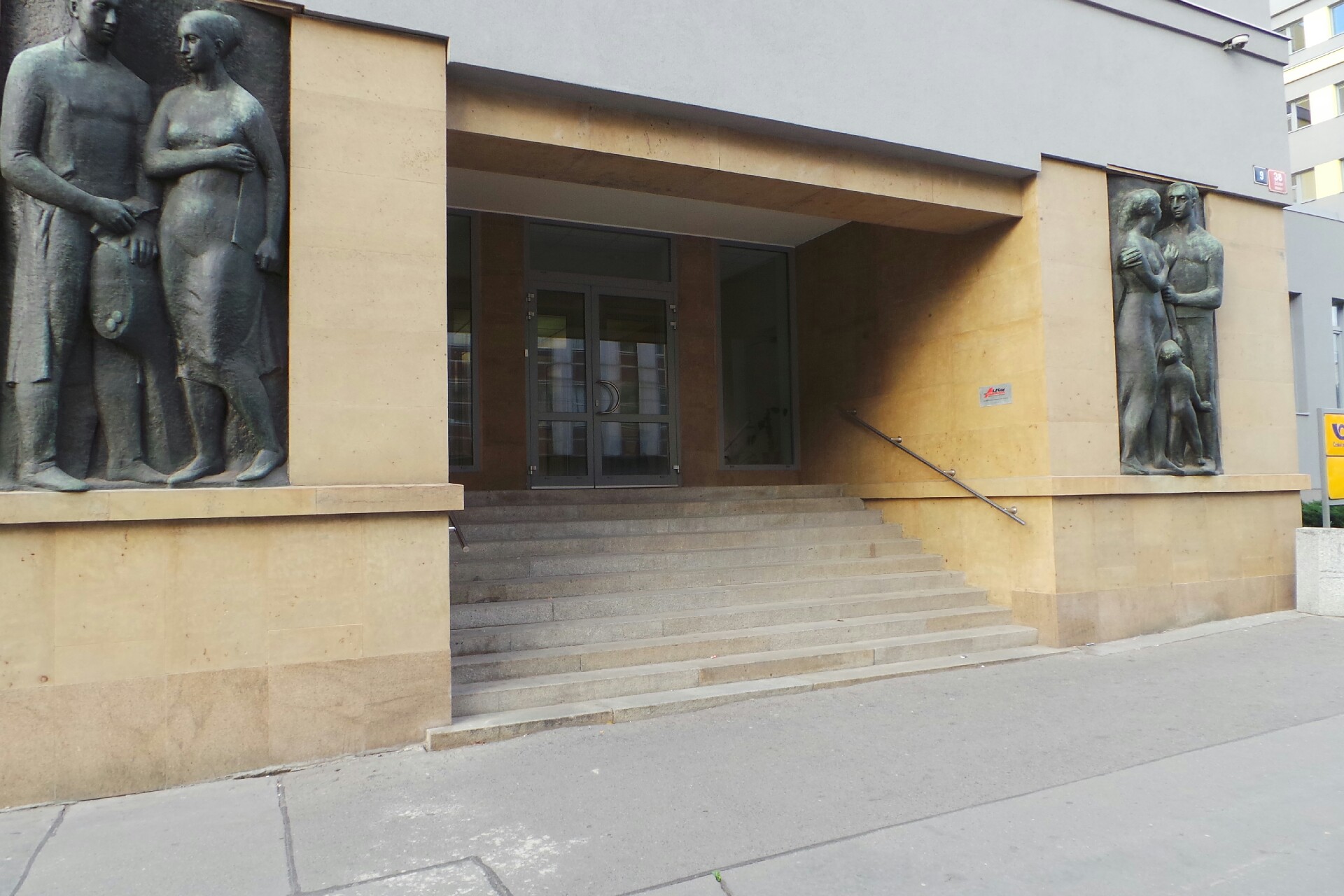 Unie naturistů Čech a Moravy