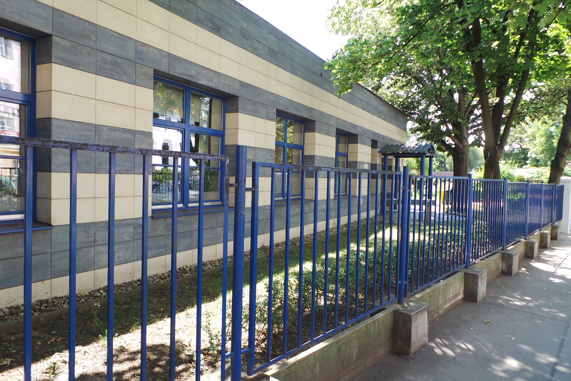 Základní škola speciální, Praha 10, Starostrašnická 45