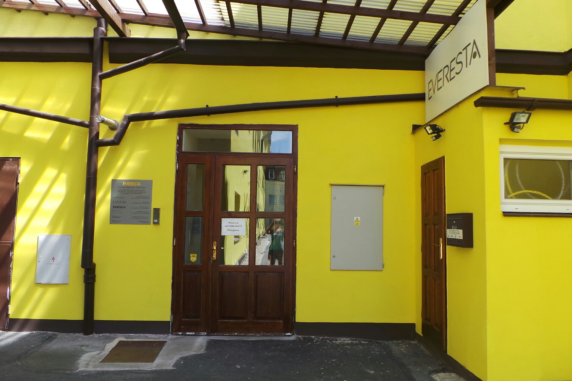 ECS Eurofinance, s.r.o.